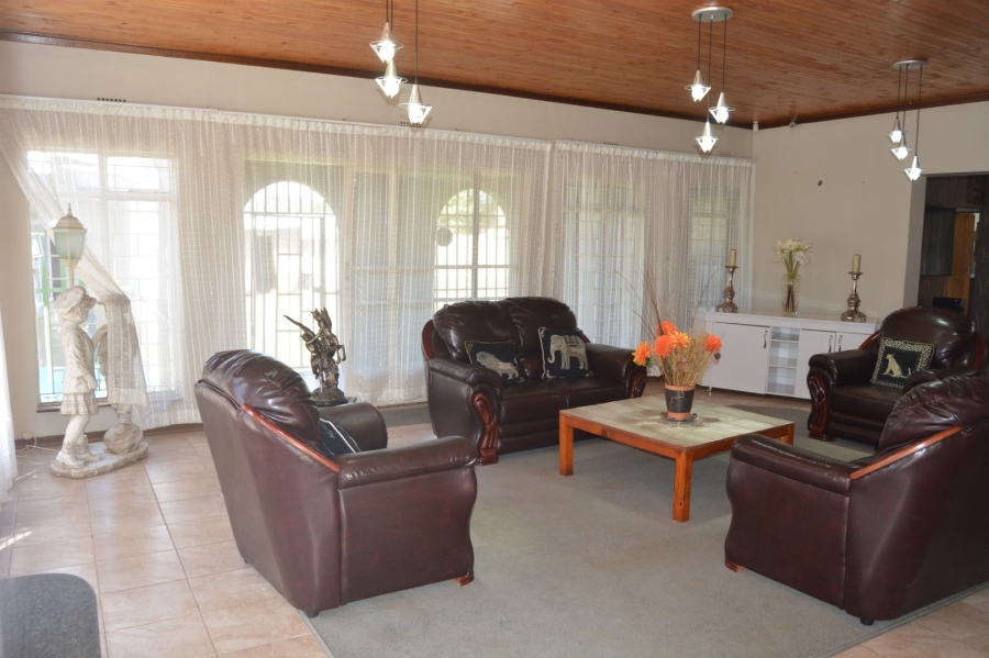 4 Bedroom Property for Sale in Riebeeckstad Free State